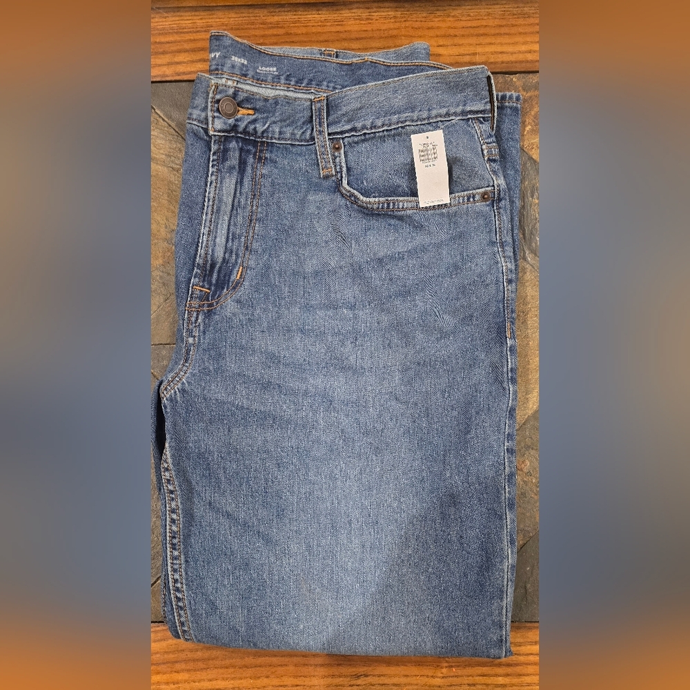 NWT Old Navy Loose Built In Flex 38x32